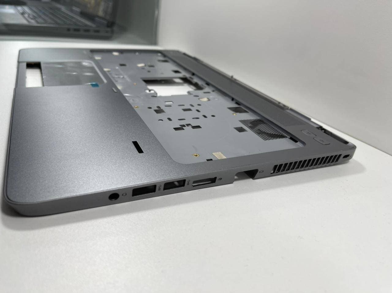 Carcasa reposamanos HP Probook 650 G1 15 pulg 738708-001 — imagen 4