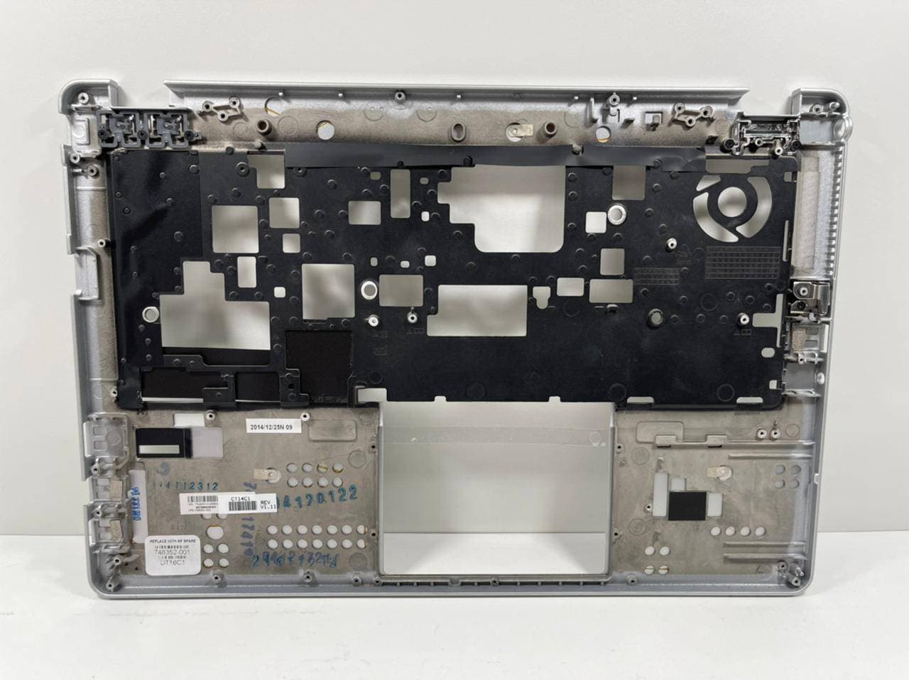 Carcasa reposamanos para laptop HP Elitebook — imagen 2