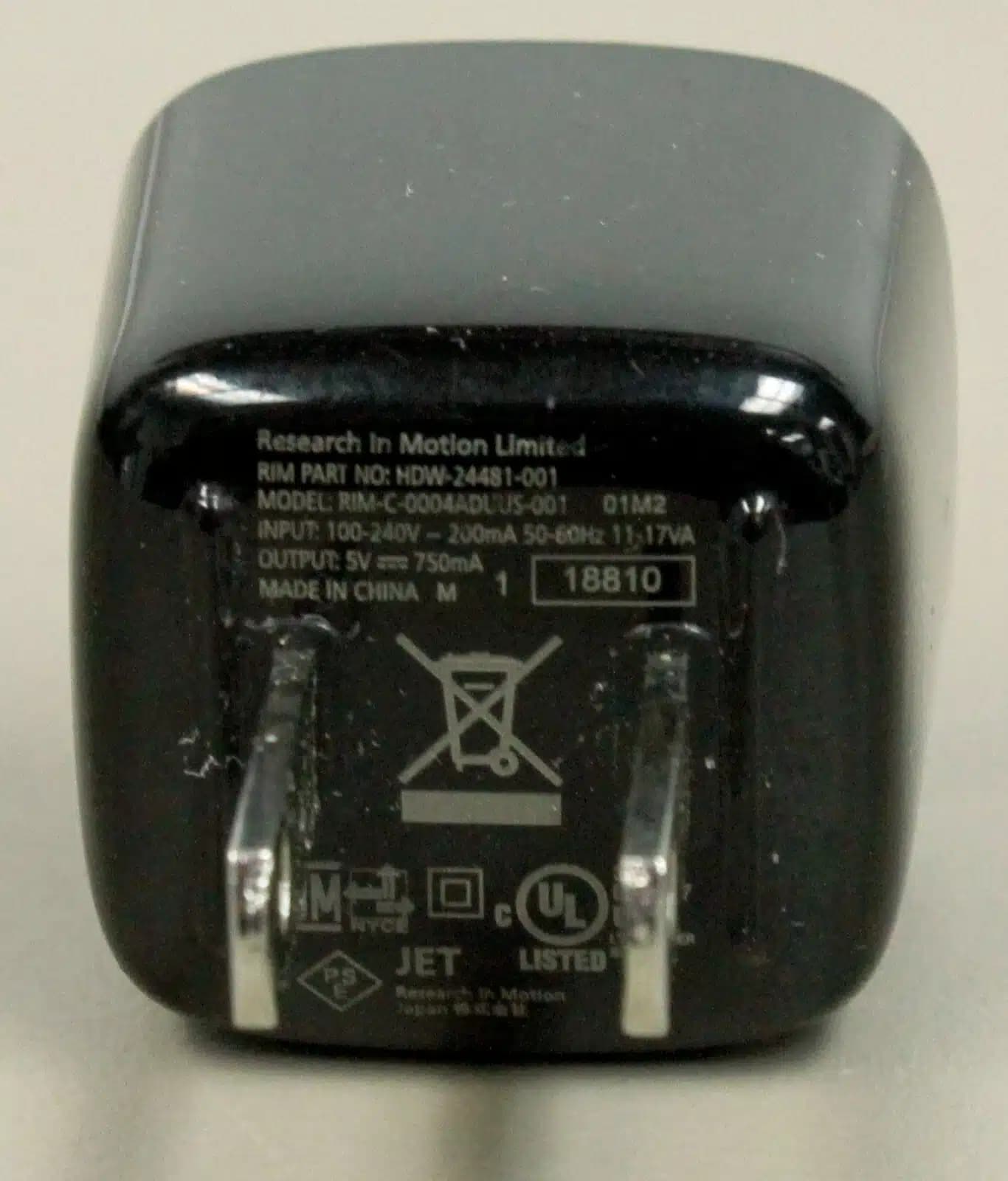 Cargador | Adaptador de Celular | BlackBerry HDW-24481-001| 100V 240V 750mA — imagen 5