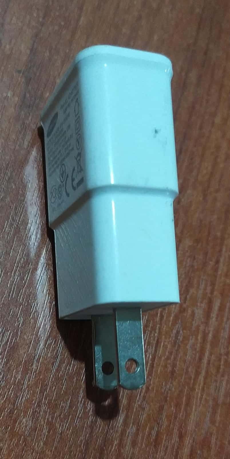 Cargador | ETA-U90EWE | SAMSUNG | 5V 2A | Travel Adapter | Wall Charger — imagen 4