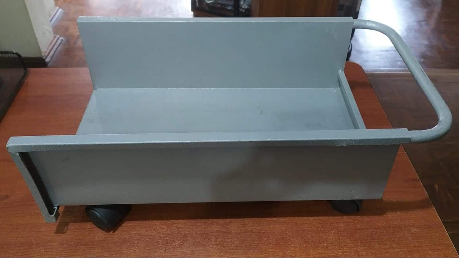Carrito Torre PC Genérico Universal Gris Acero Móvil para Torres ATX y Micro-ATX — imagen 1