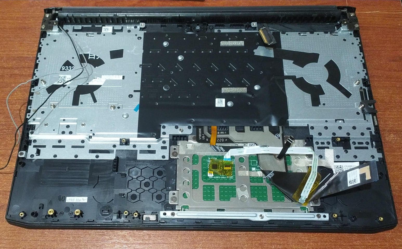 Chasis superior con teclado + touchpad Lenovo IdeaPad Gaming 3 15IHU6 – Seminuevo — imagen 3
