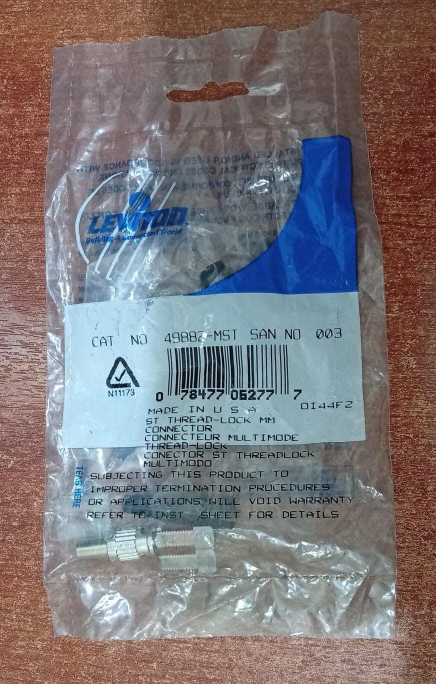 Conector de Fibra Óptica Leviton 49882-MST ST Multimodo Thread-Lock — imagen 1