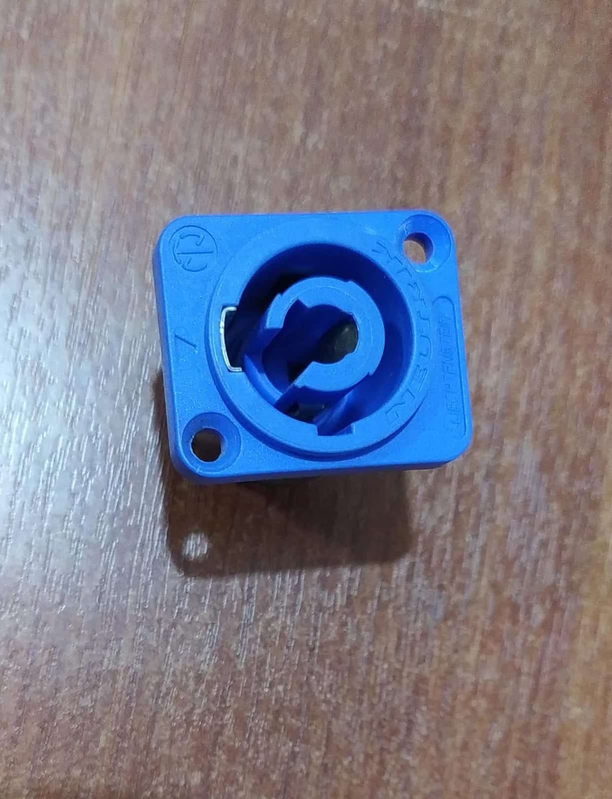 Conector Powercon NAC3FCA NEUTRIK Hembra — imagen 2