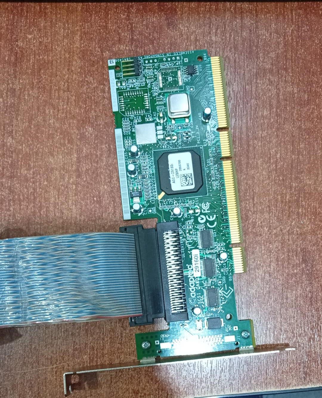 Controladora SCSI HP 311734-001 PCI-X Ultra320 + Cable 68 Pines para Servidores ProLiant — imagen 2
