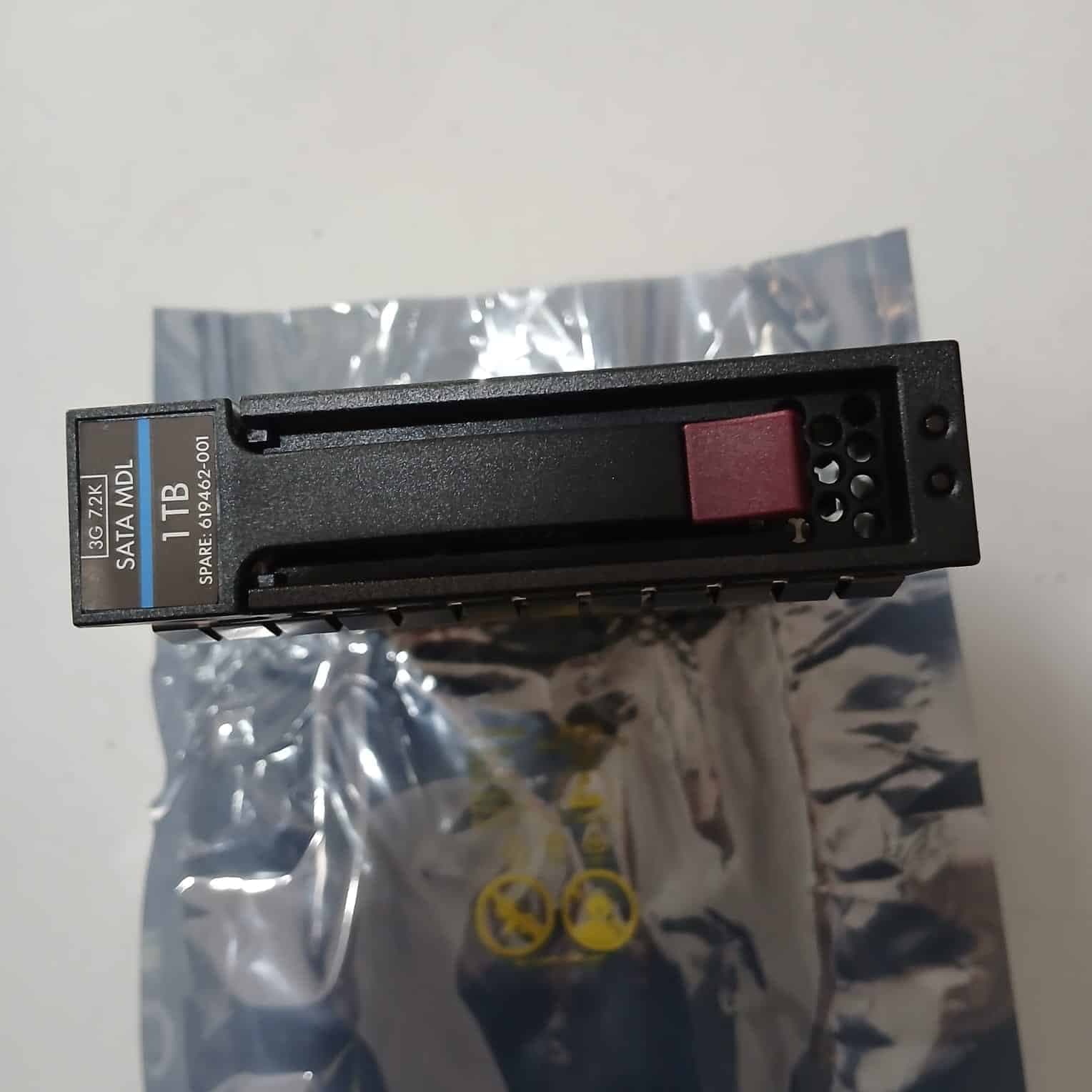 Disco duro HPE 1TB SATA 7.2K LFF Midline — Modelo MB1000ECWCQ — Usado — imagen 3