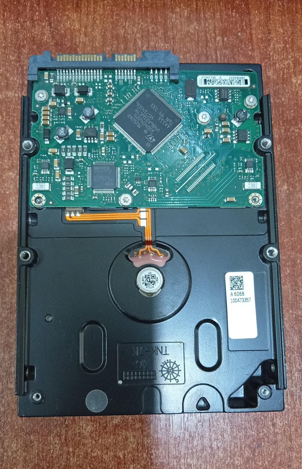 Disco Duro Interno Seagate ST3750640NS 750 GB 7200 RPM SATA 3.0 Gb/s – Seminuevo — imagen 2
