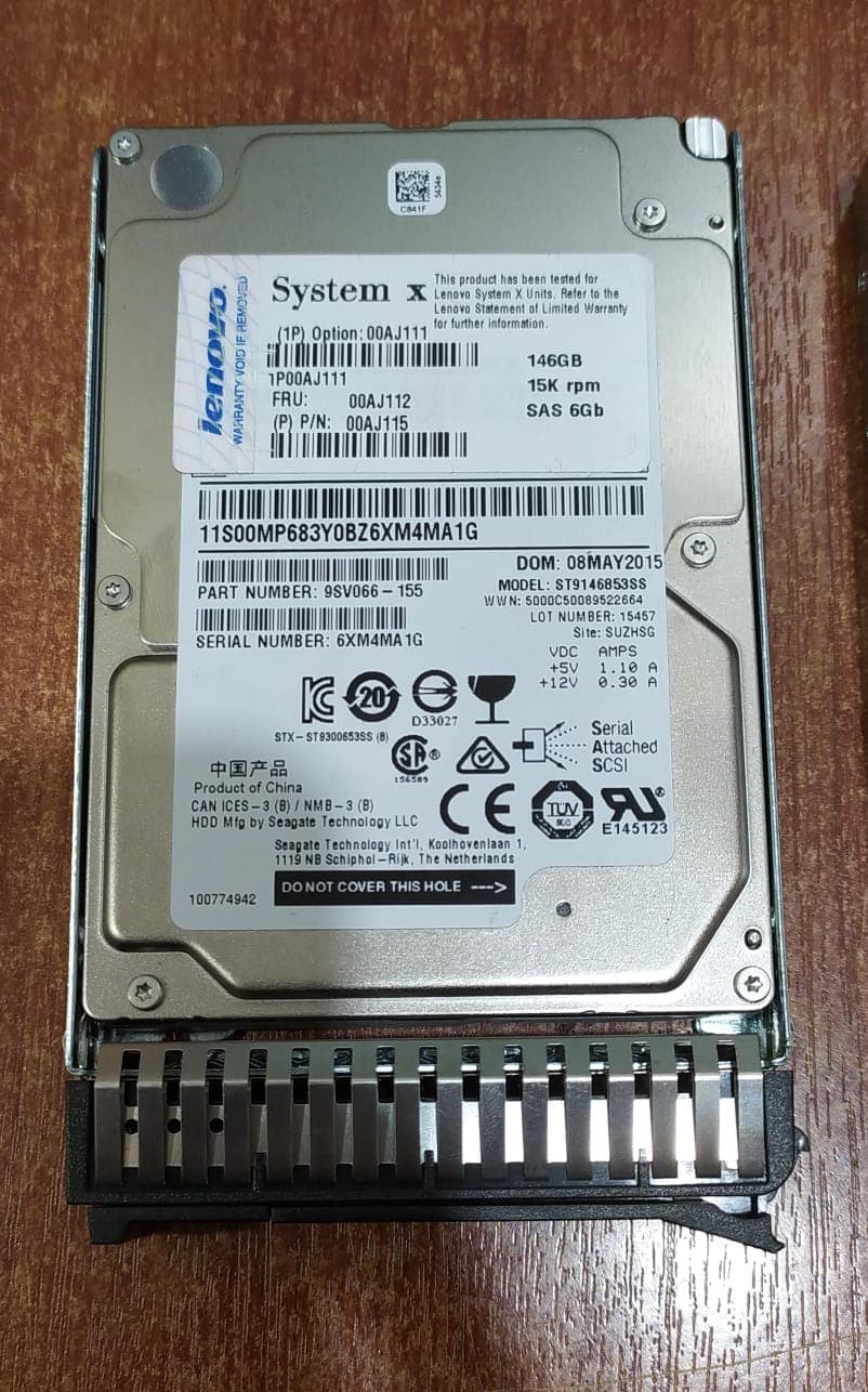 DISCO DURO SAS SEAGATE ST9146853SS 146GB 15K RPM CON BANDEJA FRU 00AJ112 PARA SERVIDORES — imagen 1