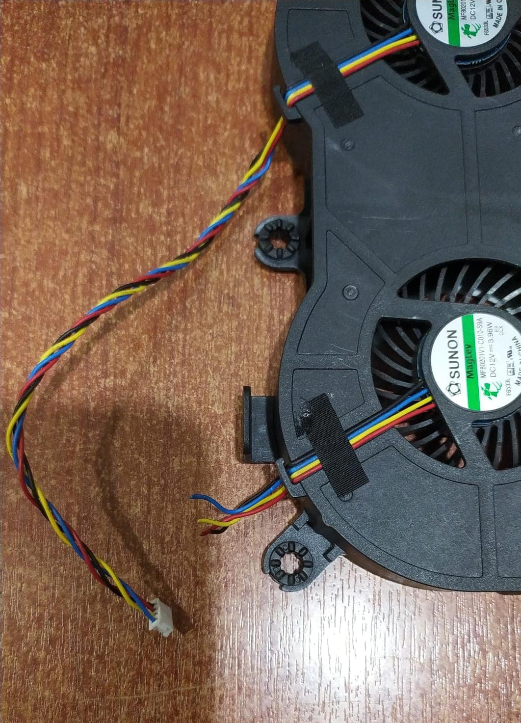 Disipador dual SUNON MF80201V1-C010-S9A 12 V 3.96 W (Solo 1 conector 4 pins) HP EliteOne 800/705 G1 — imagen 3