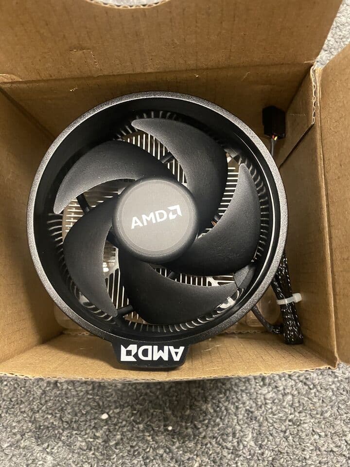 Disipador Ventilador CPU AMD Wraith 712-000049 Rev: E | Socket AM4 | Aluminio — imagen 2