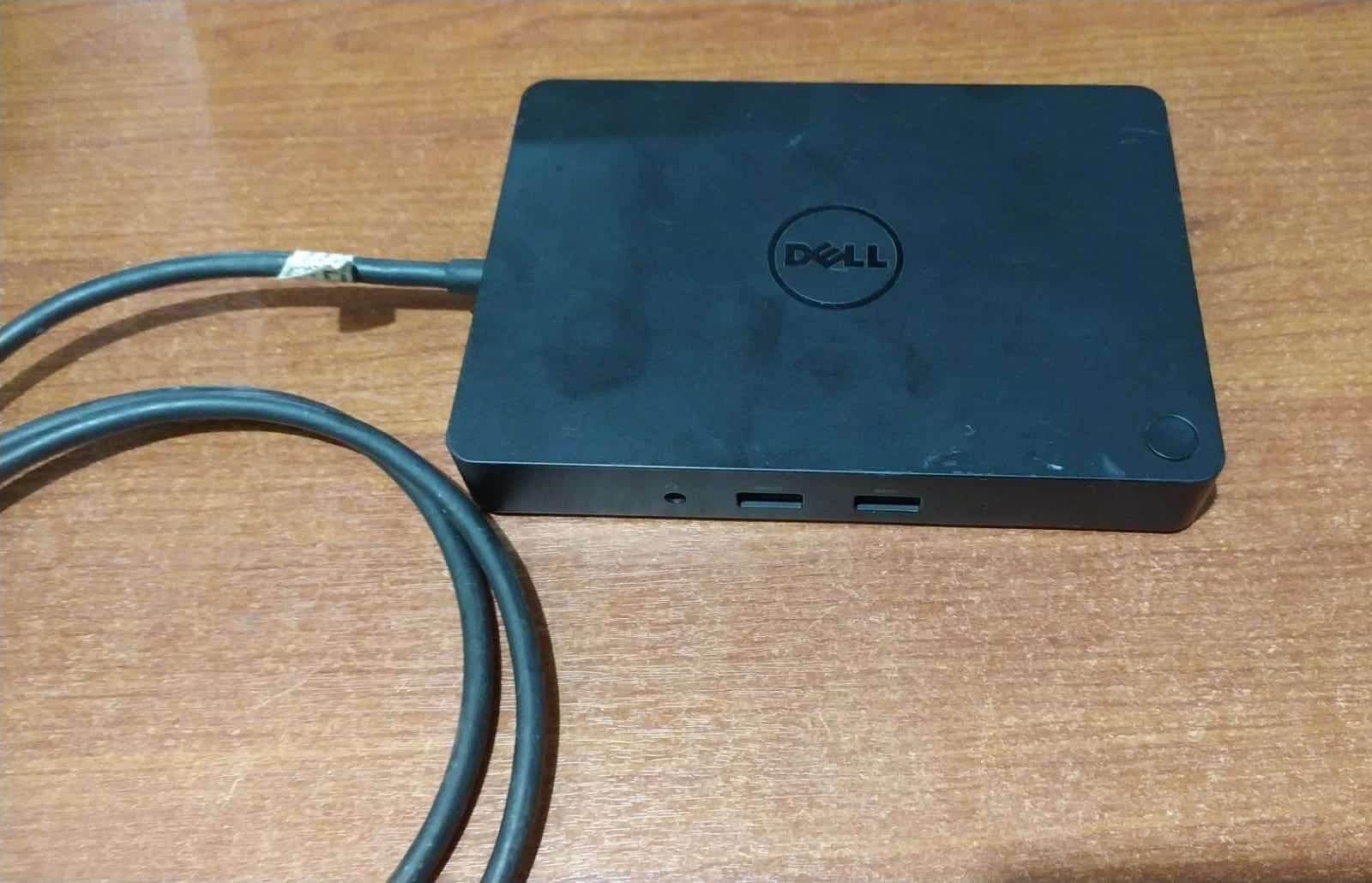 Docking Station | Estación de Acoplamiento | DELL WD15 | K17A | 19.5V - 6.7A — imagen 4