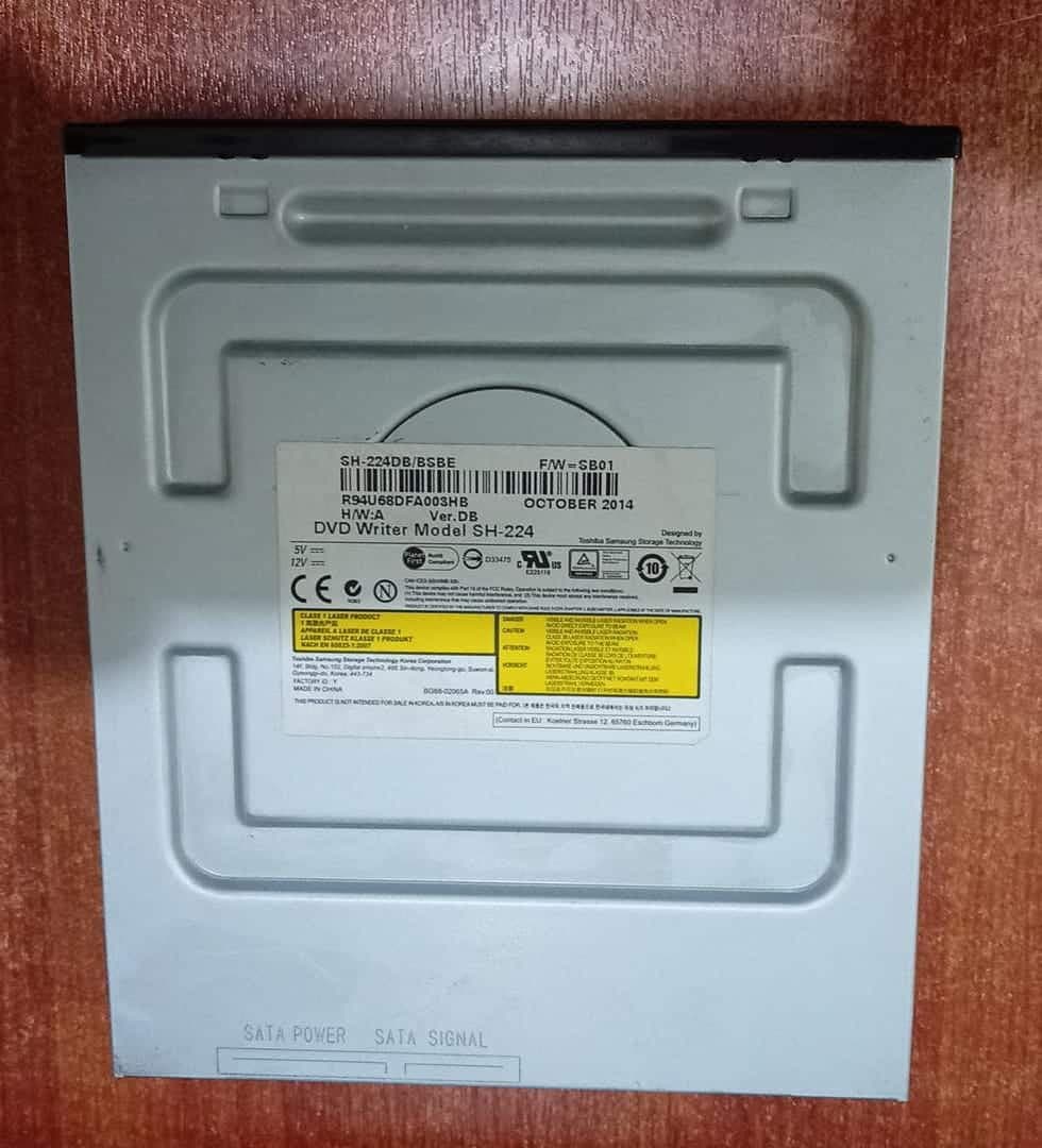 DVD Writer Samsung SH-224 SATA 24X Grabador CD/DVD para PC Escritorio — imagen 2