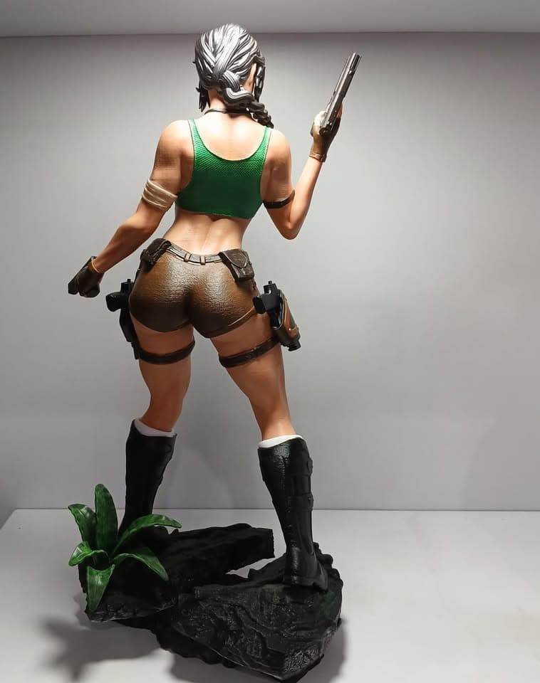 Figura de Lara Croft Impreso en 3D (altura 36cm) — imagen 3