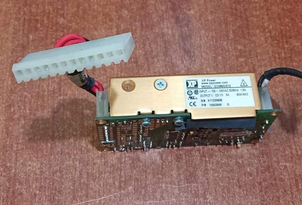 Fuente de alimentación AC‑DC XP Power ECM60US12 12V 5A (60 W) – usado — imagen 3