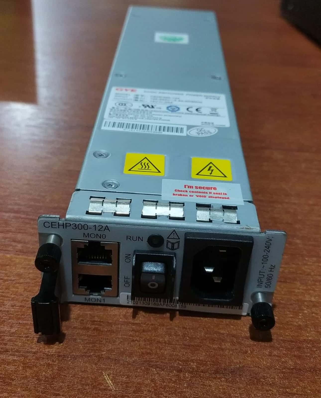 Fuente de Alimentación Conmutada | GYE | CEHP300-12A | 300W | Entrada de CA: 100-240 V CA, 4,5 A Salida de CC: 12 V / 25 A | HUAWEI IAD1224 / Servidores DIY o pequeños NAS / Servidores de minería o GPU — imagen 1