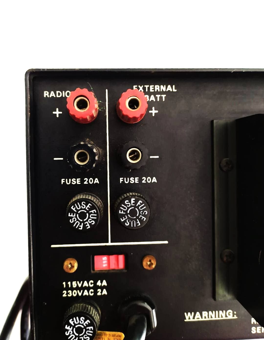 FUENTE DE ALIMENTACIÓN NEWMAR POWER PAC 14AH CON ENTRADA DE CA C Y CONTACTO DE ALARMA-SEMINUEVA — imagen 3