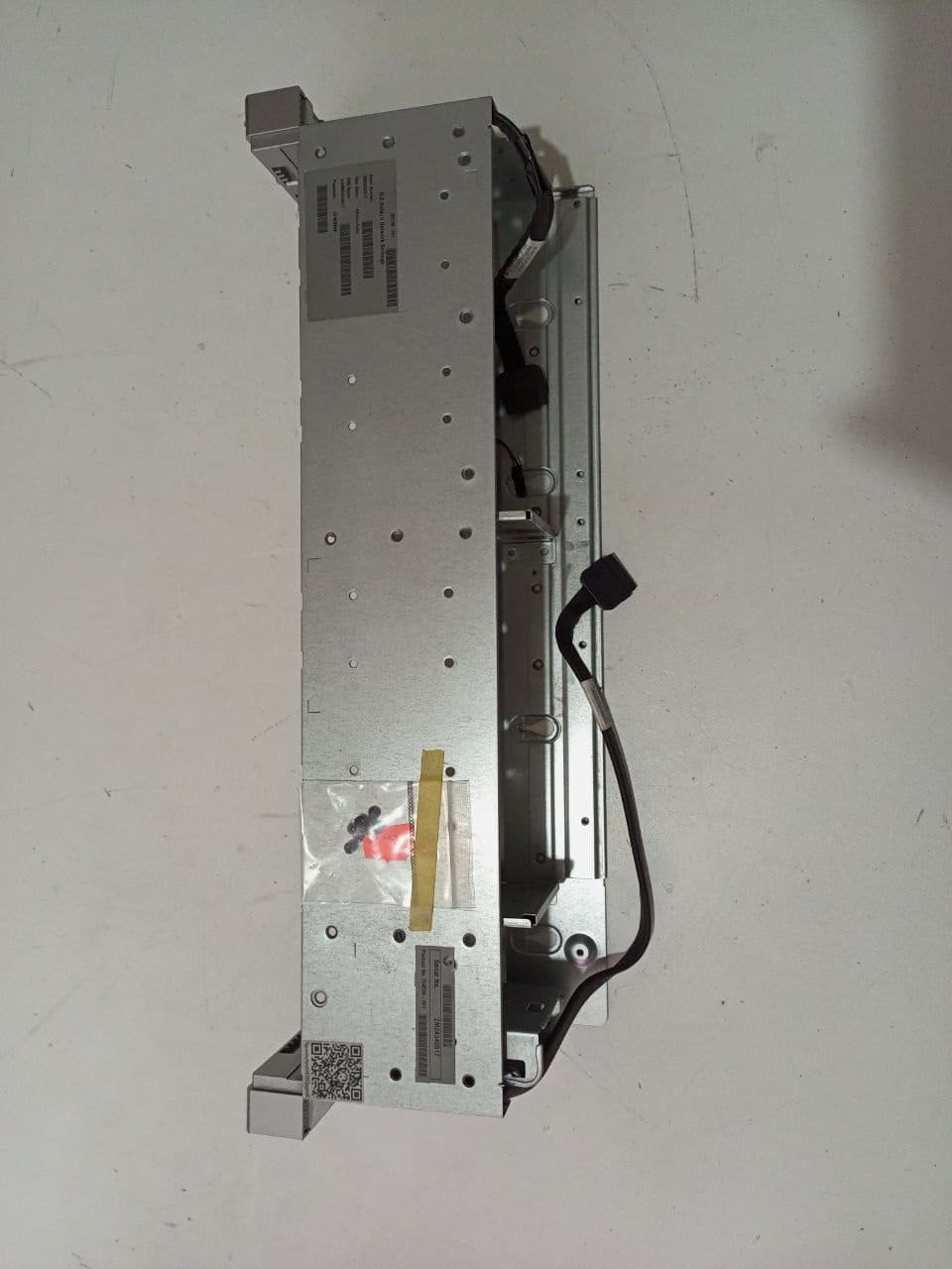 Jaula de transmisión frontal HP DL380p G8 8SFF con cables y orejas 675602-001 — imagen 4