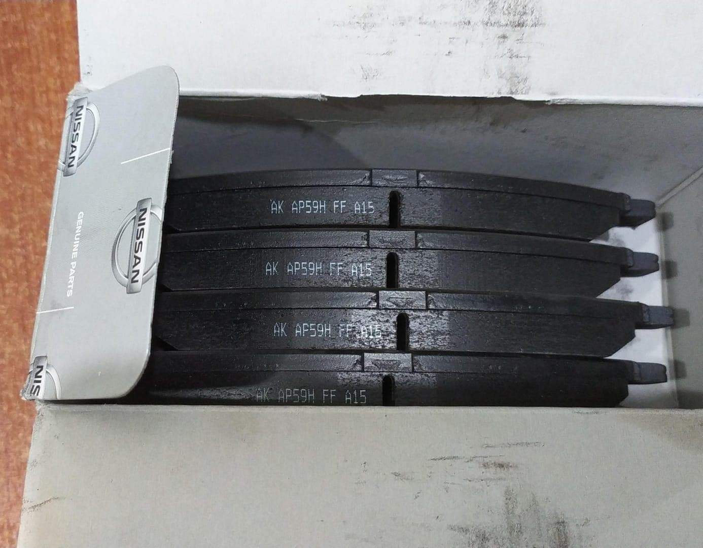 Kit de Pastilla de Freno Nissan 41060-8H386 Genuino OEM (X-Trail Classic 2002-2013, Pathfinder 3.3) — imagen 2