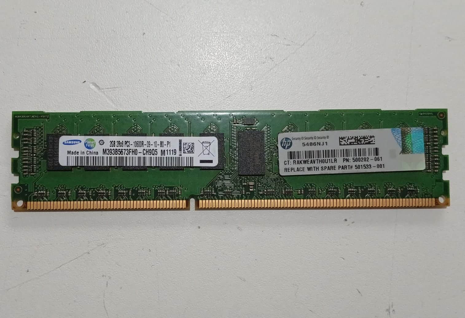 Memoria RAM DDR3 Samsung M393B5673FH0‑CH9Q5 2 GB 2Rx8 PC3‑10600R ECC Registrada (seminueva) — imagen 1