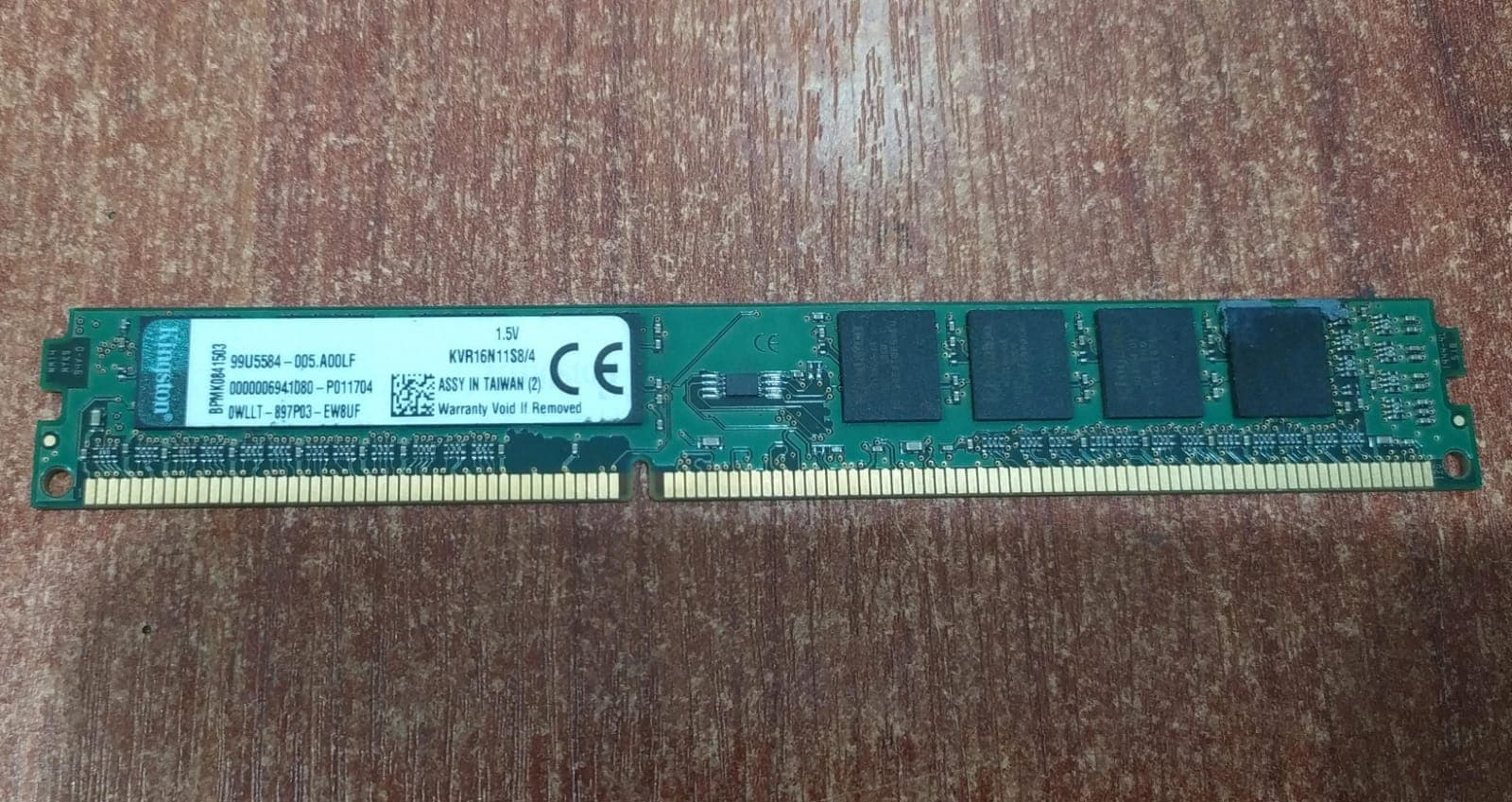MEMORIA RAM KINGSTON KVR16N11S8/4 4GB DDR3 1600MHZ SEMINUEVA PARA PC DE ESCRITORIO — imagen 1