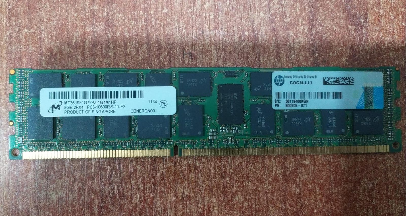 Memoria RAM Micron MT36JSF1G72PZ‑1G4M1HF 8 GB DDR3 ECC Registered 1333 MT/s — imagen 1