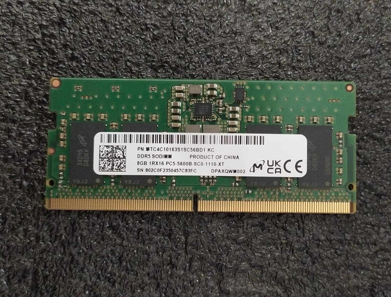 Memoria RAM Micron MTC4C10163S1SC56BD1 KC DDR5 8GB SODIMM PC5-5600 Para Laptop — imagen 1