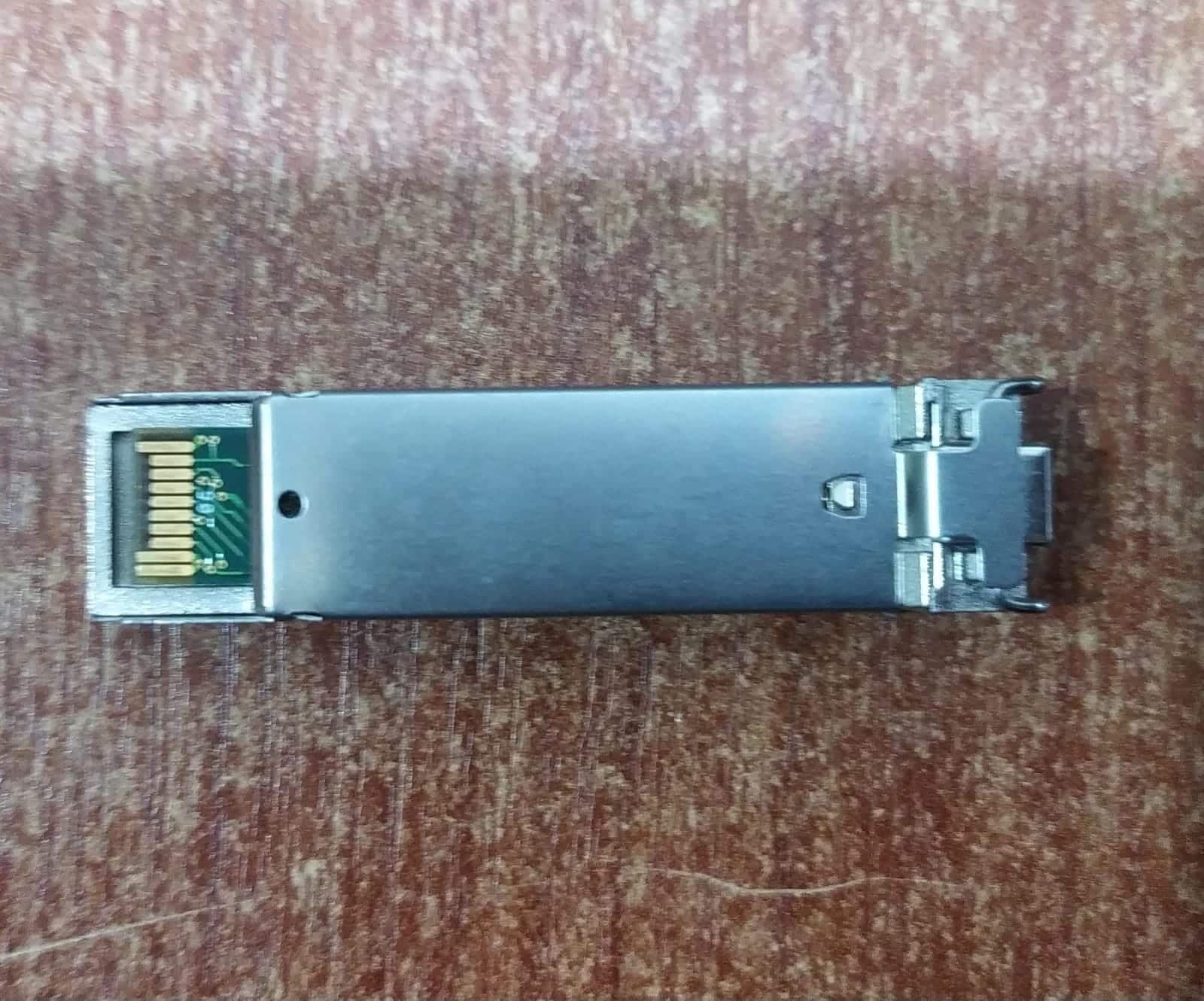 Módulo Óptico SFP Finisar FTLF8524P2BNV 850 nm 4G Fibre Channel / SW – Seminuevo — imagen 3