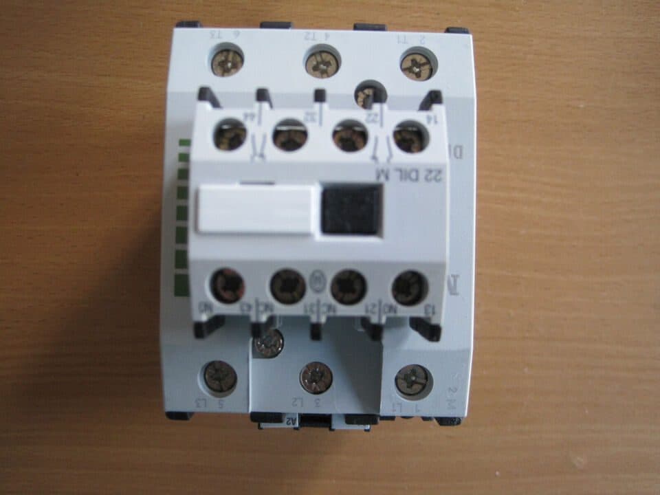 Moeller DIL2M/22 |contactor trifásico | para el control de motores eléctricos — imagen 1