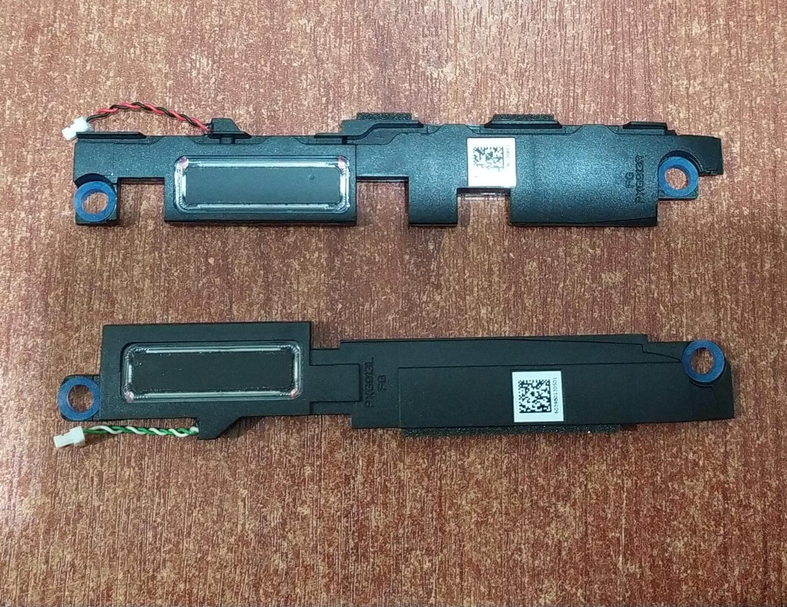 Parlante Interno HP EliteBook x360 830 G9 PXG913L / PXG913R – Kit L&R Semi‑nuevo en Perfecto Estado — imagen 1