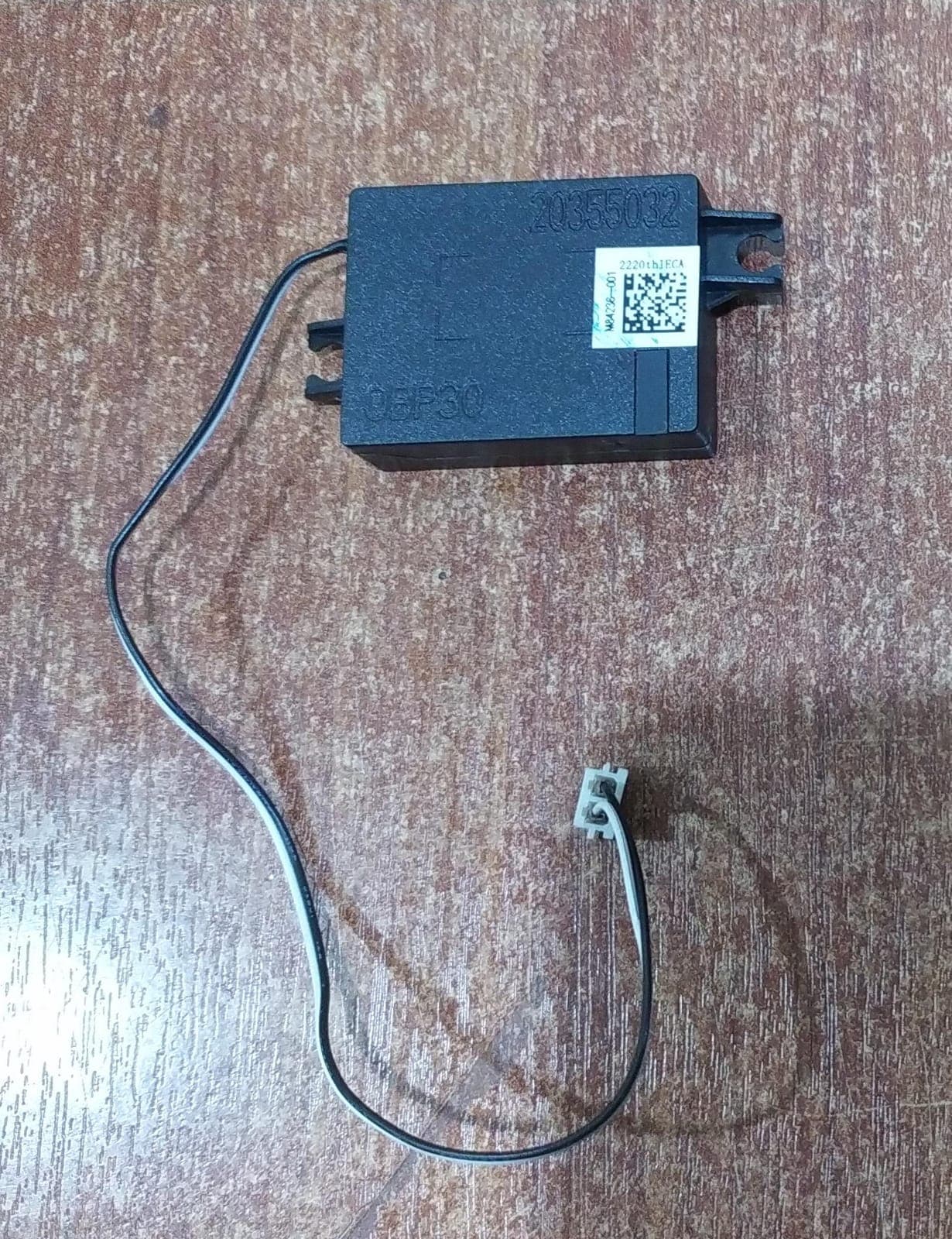 Parlante Interno HP N04504-001/M84236-001 Mono 2W 4Ω 270 mm para HP Z2 SFF G9 y HB2421 — imagen 2