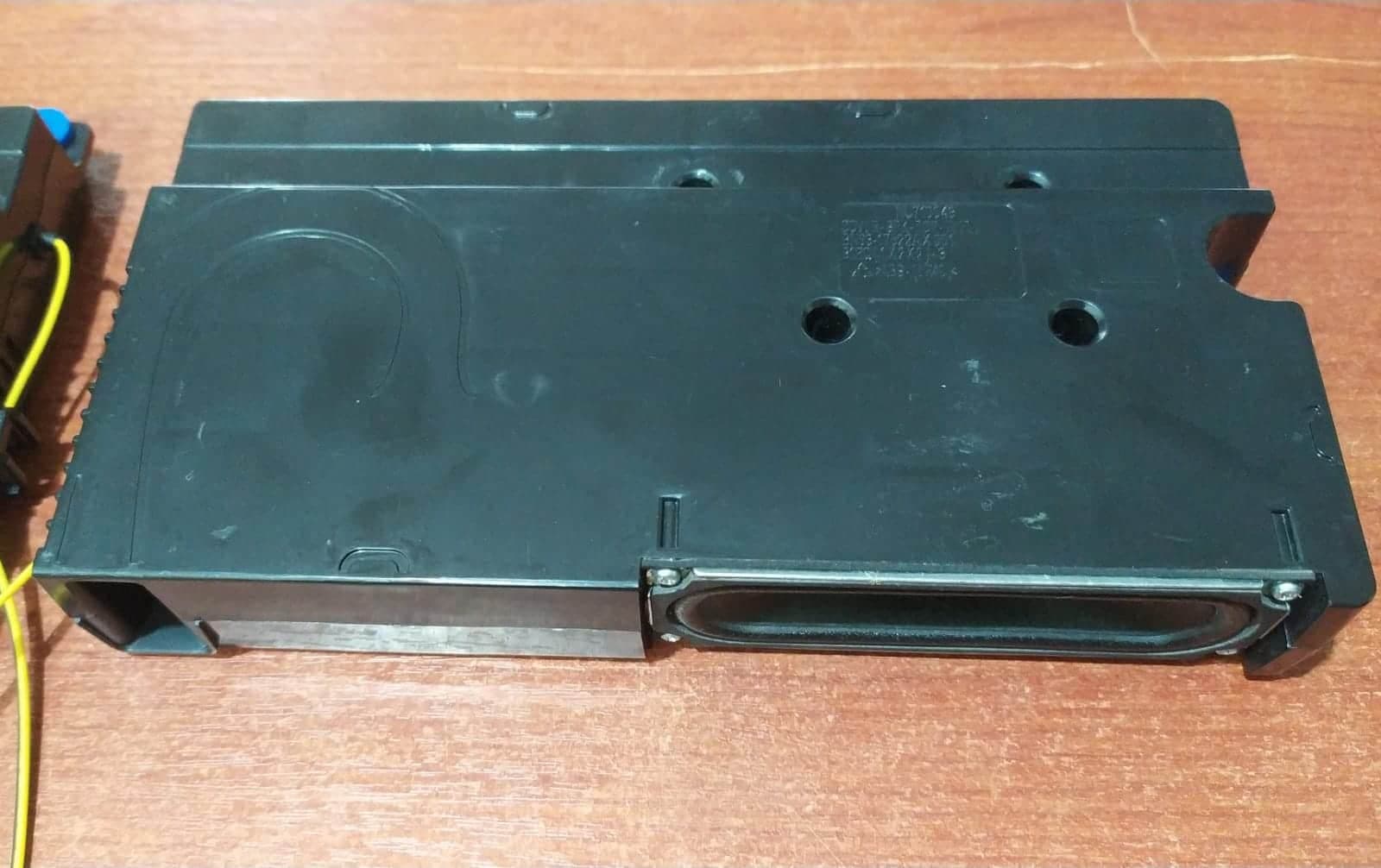 Parlantes Internos Samsung NU7100 Set Bottom (Izq & Der) para TV 49'' Series NU7100 — imagen 2