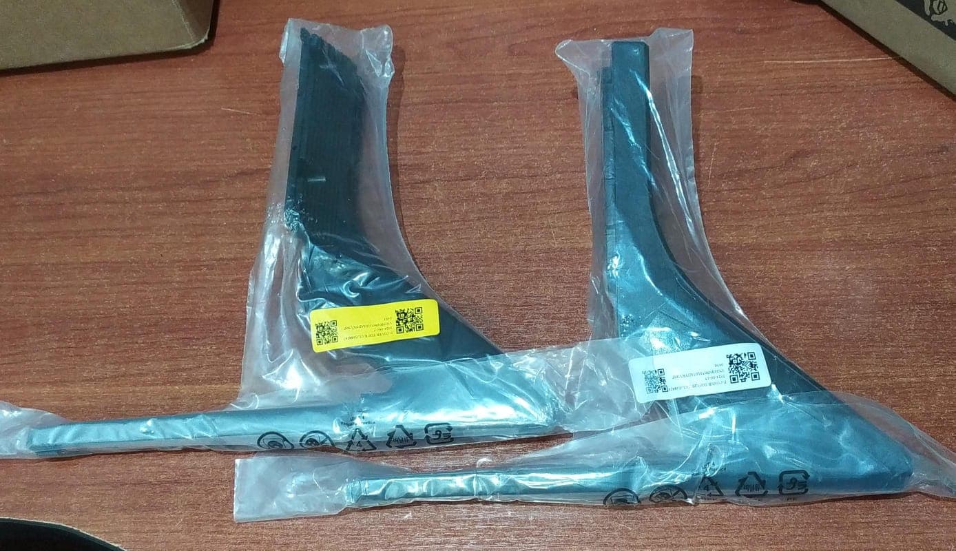 Patas de TV Samsung BN63‑194000A E115797 – Juego de 2 patas originales nuevas — imagen 3