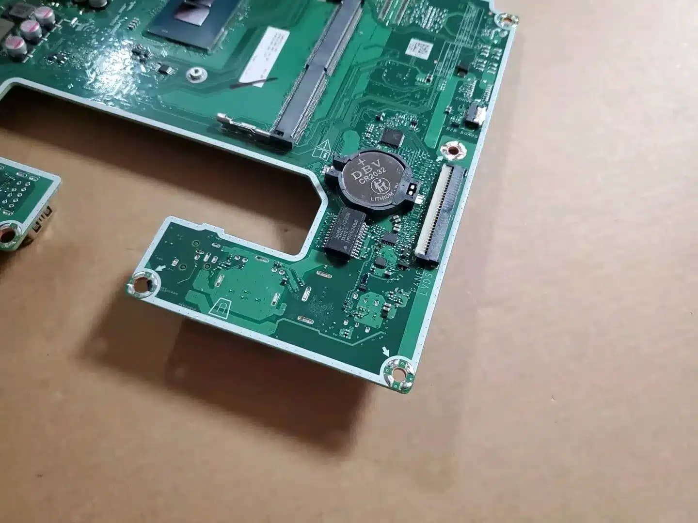 PLACA BASE HP DA0N1EMB6F0 N26909-001 CON PROCESADOR INTEL CORE I3-N300 PARA ALL-IN-ONE HP 24-CR 27-CR — imagen 4