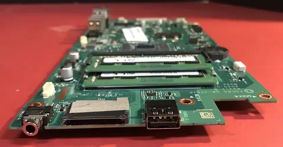 PLACA BASE LENOVO IDEACENTRE AIO 3 F0C60 J751P AMD rayzen 5 5B20U54084 — imagen 4