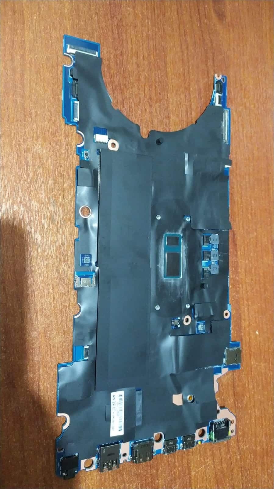 Placa Base | LENOVO | LG4 LT5 RPL RT UMA MB 8L | 223042-1 | 448.0SJ41.001 | 5B21L33907 | i7 13th | SRMLY | LENOVO ThinkPad L14 y L15 G3 | MOTHERBOARD — imagen 3