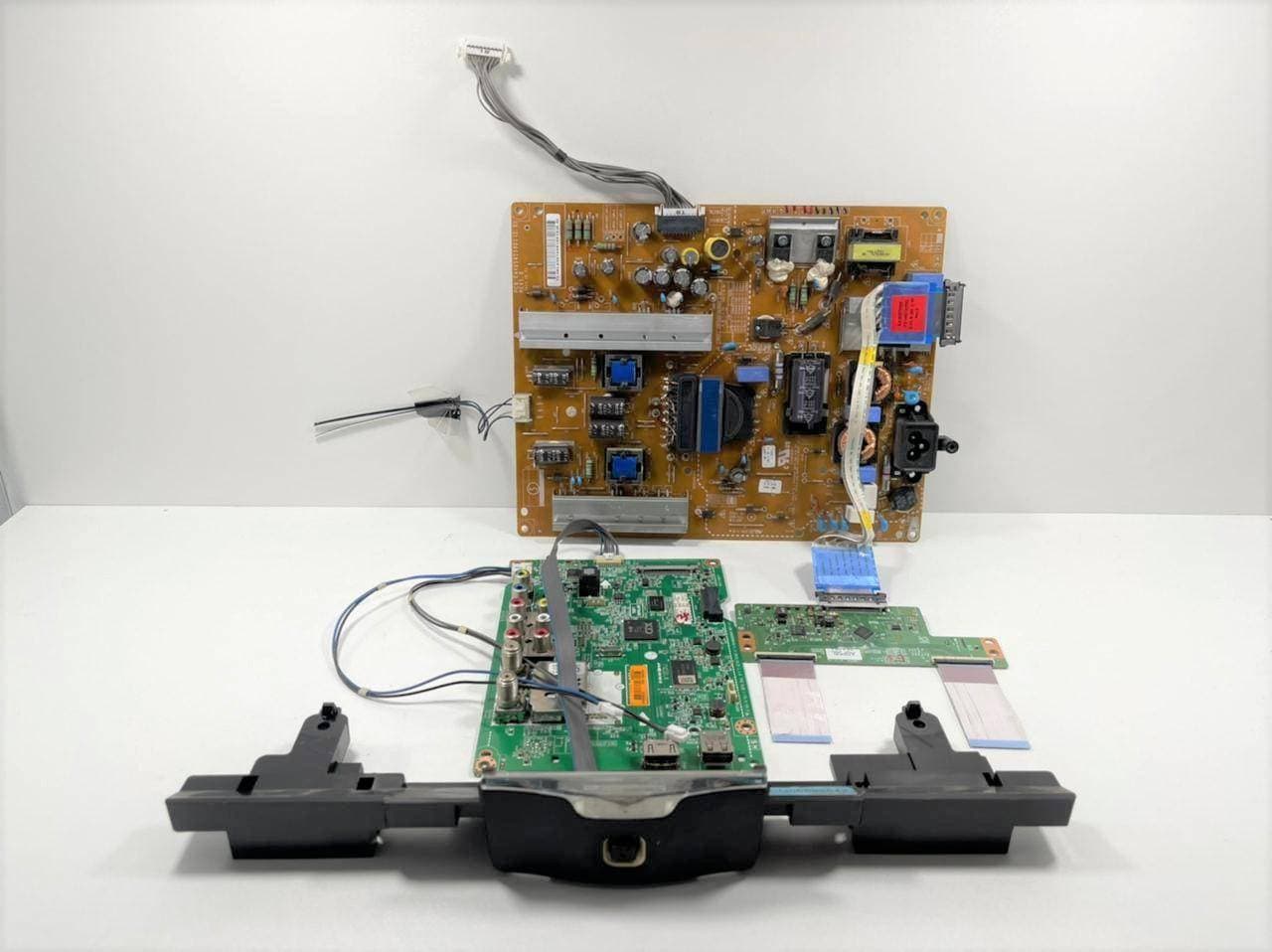 Placa Madre-Fuente y T-Com para TV LG — imagen 1