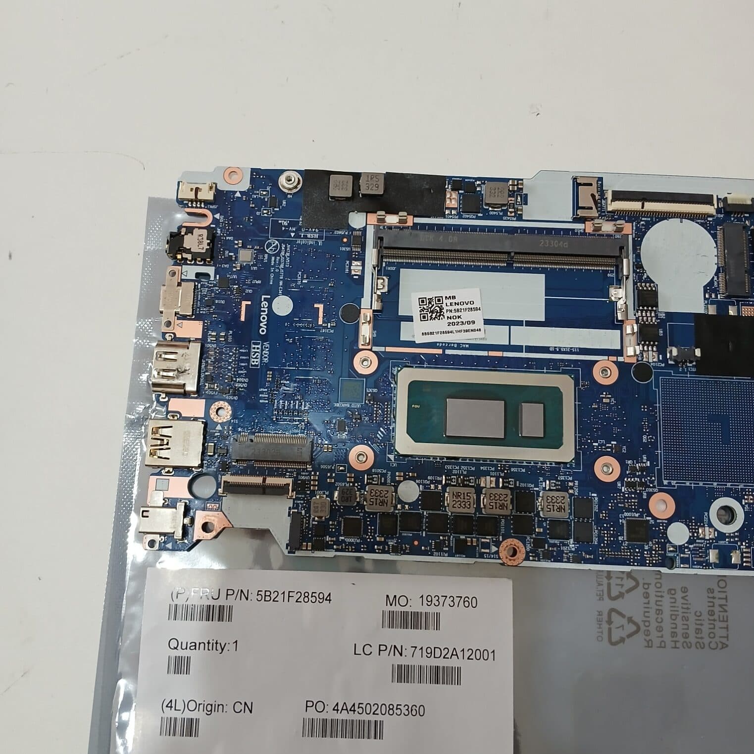 Placa madre lenovo | 8S5B21F28594Z | i7 12th SELFP | 8S5B21F28594L1HF39EN048 — imagen 6