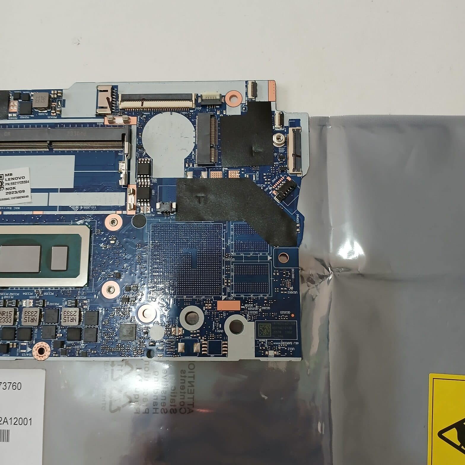 Placa madre lenovo | 8S5B21F28594Z | i7 12th SELFP | 8S5B21F28594L1HF39EN048 — imagen 5