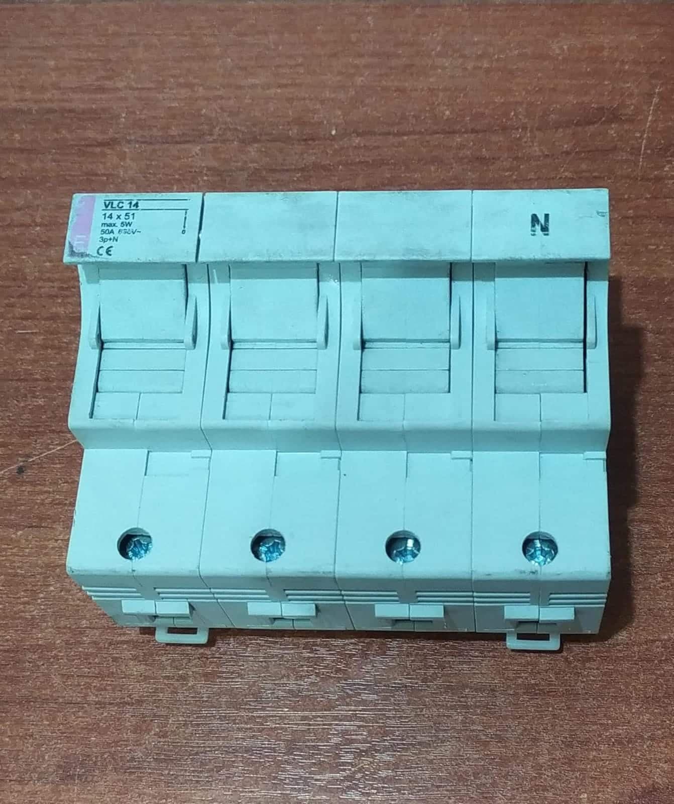 Porta-fusible Modular Eaton VLC14-3P+N 50 A 690 V (para fusibles cilíndricos 14×51 mm) — imagen 1