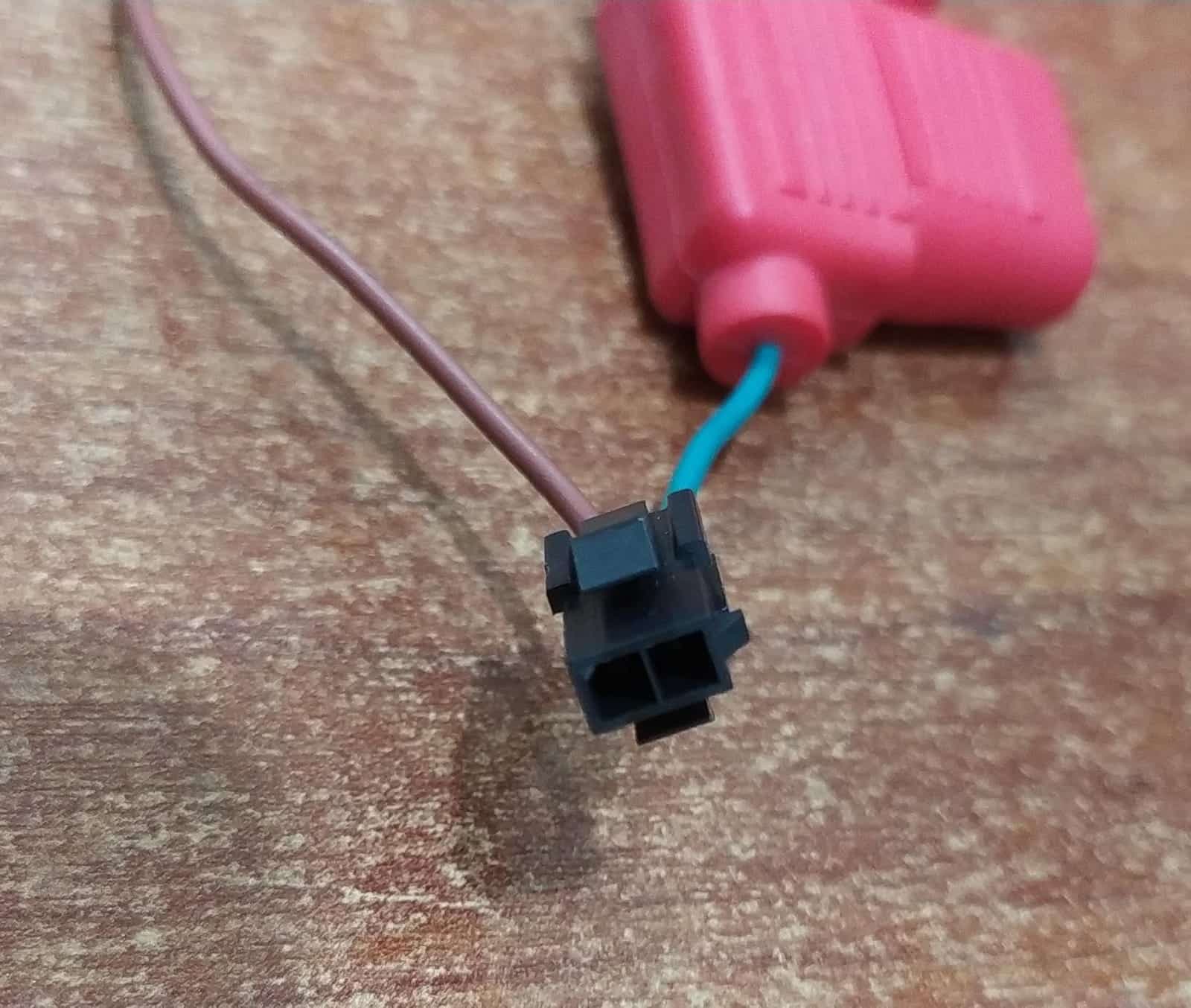 Portafusibles en línea ATC/ATO 12 AWG con tapa impermeable – Protección 30 A — imagen 3