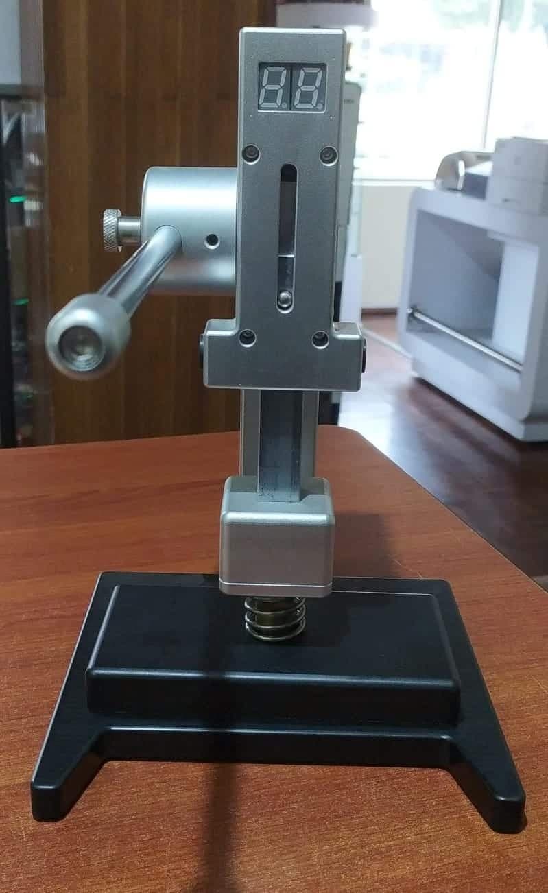 Prensa para Montar y Desmontar de pantallas de celulares smartphones — imagen 3