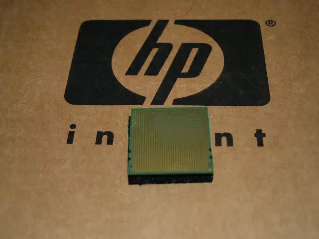 Procesador HP 705220-001 SPS Intel Xeon E5-6348 12 Núcleos 2.8GHz 115W (Nuevo) — imagen 1