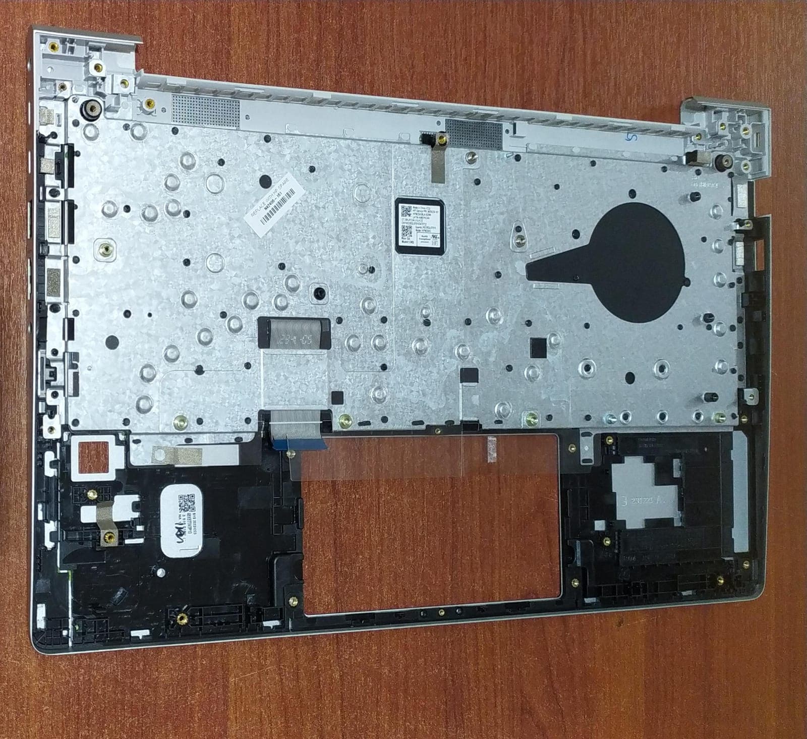Reposa manos con Teclado | N42406-161 | Hp ProBook 440 G10 y 445 G10 | KEYBOARD — imagen 3