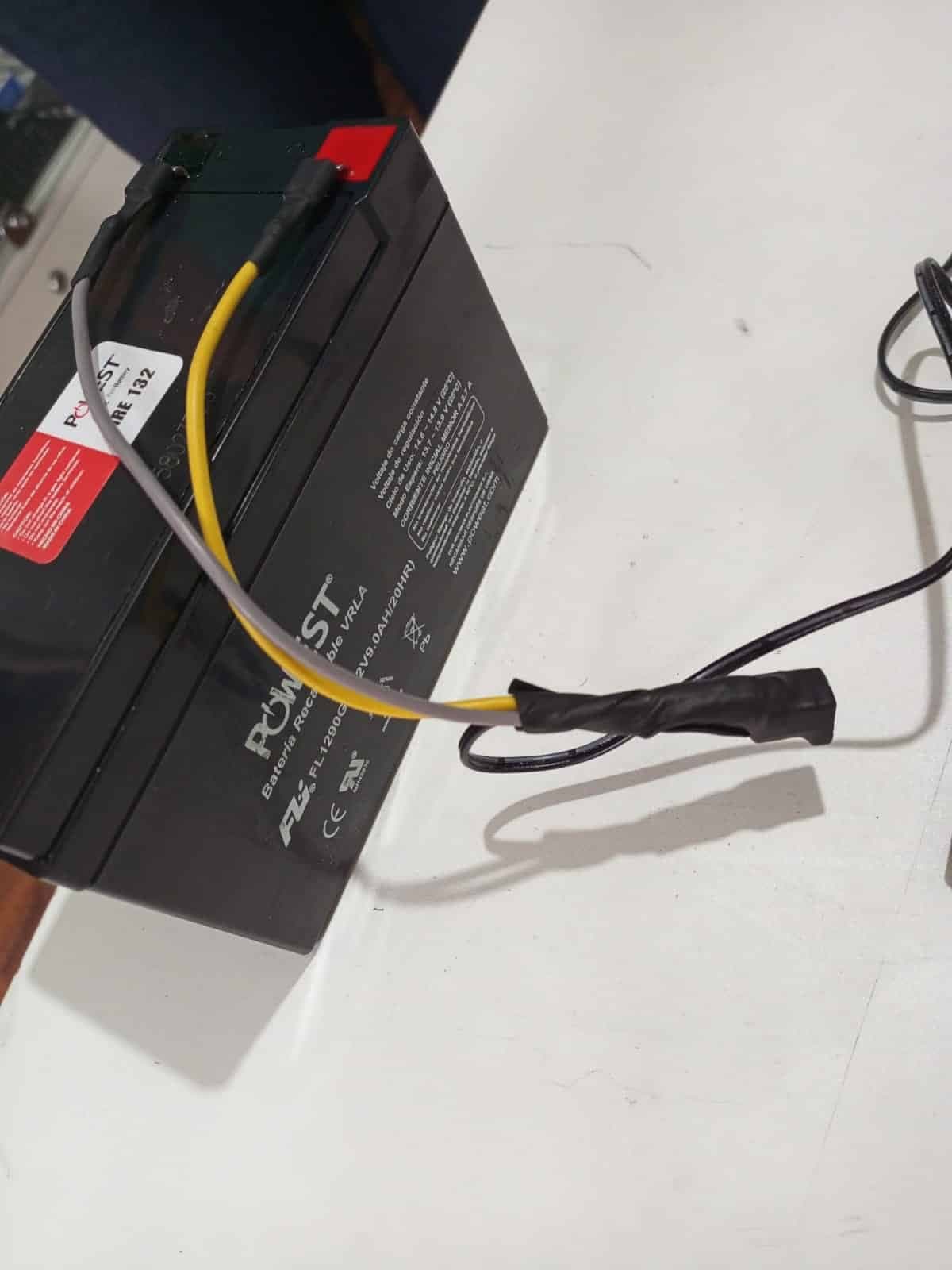 Sistema eléctrico respaldo Módems routers internet | con bateria — imagen 2