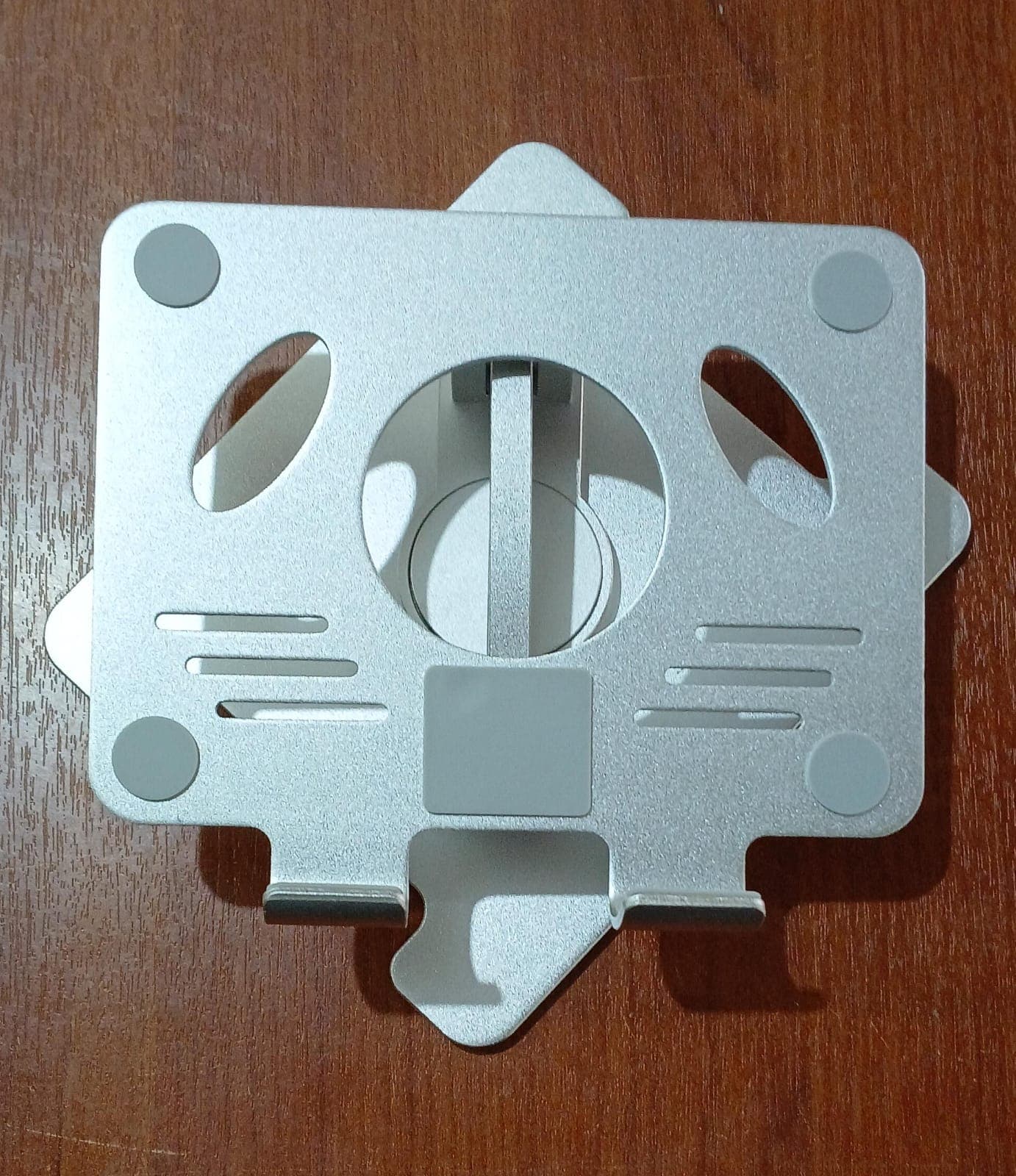 Soporte plegable de aluminio para laptop – giratorio, ajustable, antideslizante, portátil — imagen 3