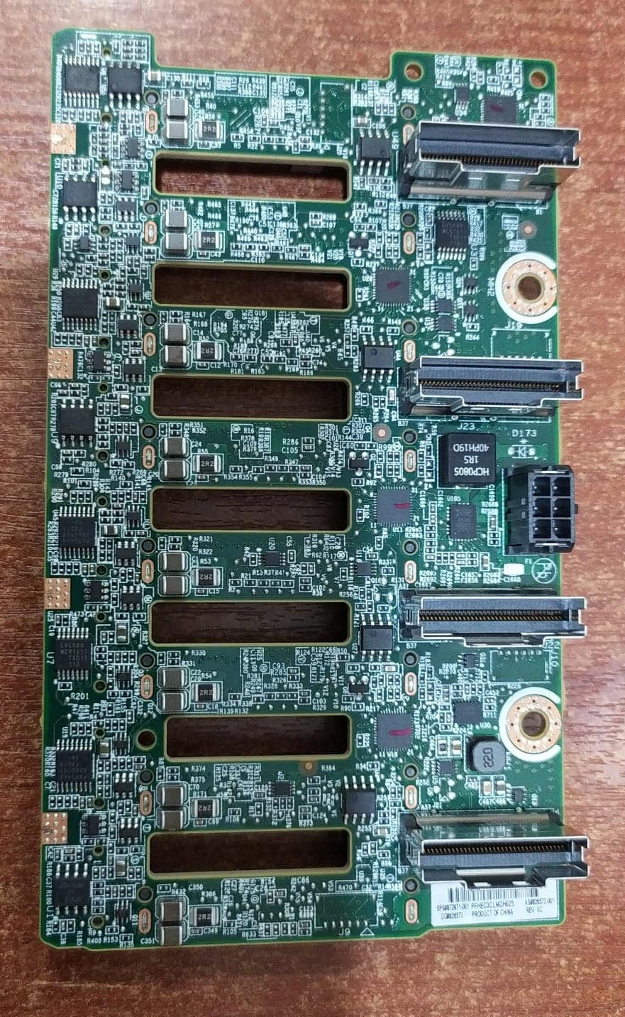 Tarjeta backplane NVMe HPE ProLiant DL38x G10 (8 bahías SFF) – Seminueva — imagen 1