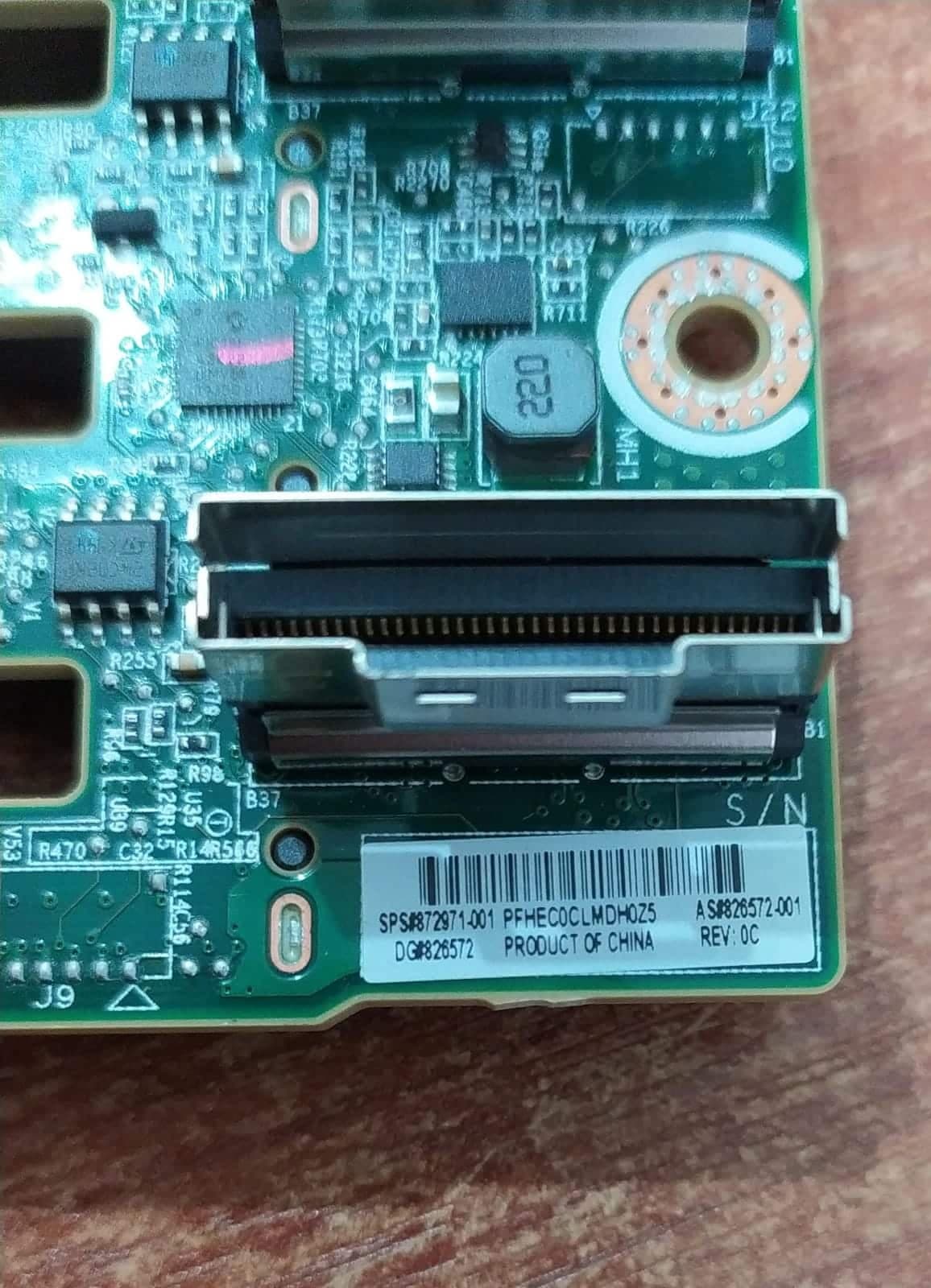 Tarjeta backplane NVMe HPE ProLiant DL38x G10 (8 bahías SFF) – Seminueva — imagen 2
