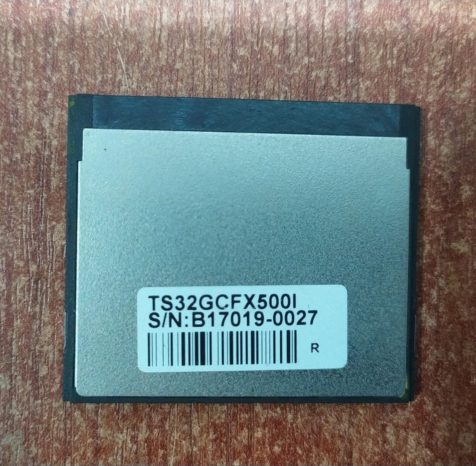 Tarjeta CFast Transcend TS32GCFX500I 32GB 500MB/s Lectura Para Cámaras y Equipos Industriales — imagen 2