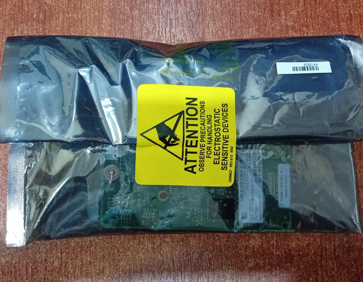 Tarjeta HPE LPe1605 16Gb Canal de Fibra (Fibre Channel) PCIe Doble Puerto - PN 718201-001 — imagen 1