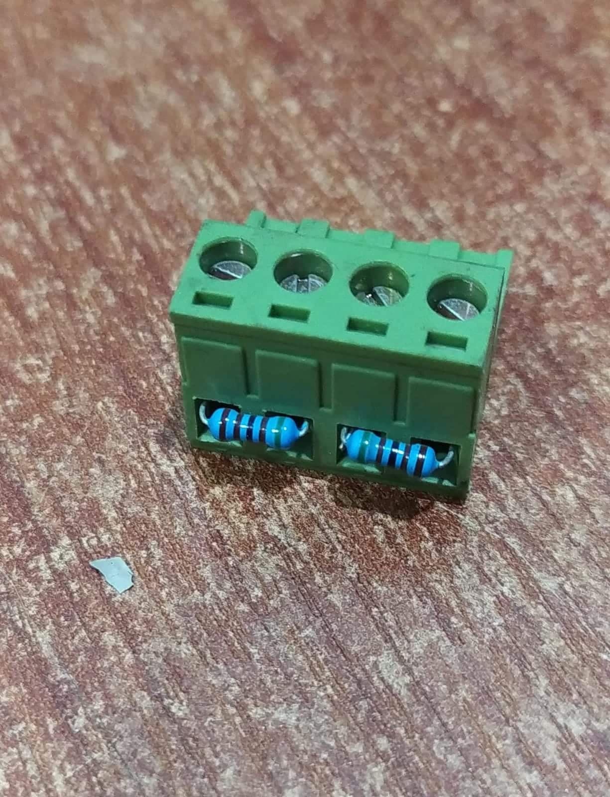 Terminal Block Hembra Enchufable 4 Pines – Seminuevo — imagen 3